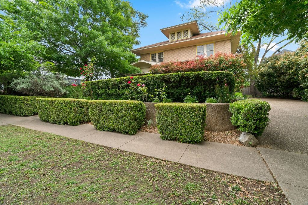 4313 avondale Avenue, Dallas, TX 75219 — photo 1