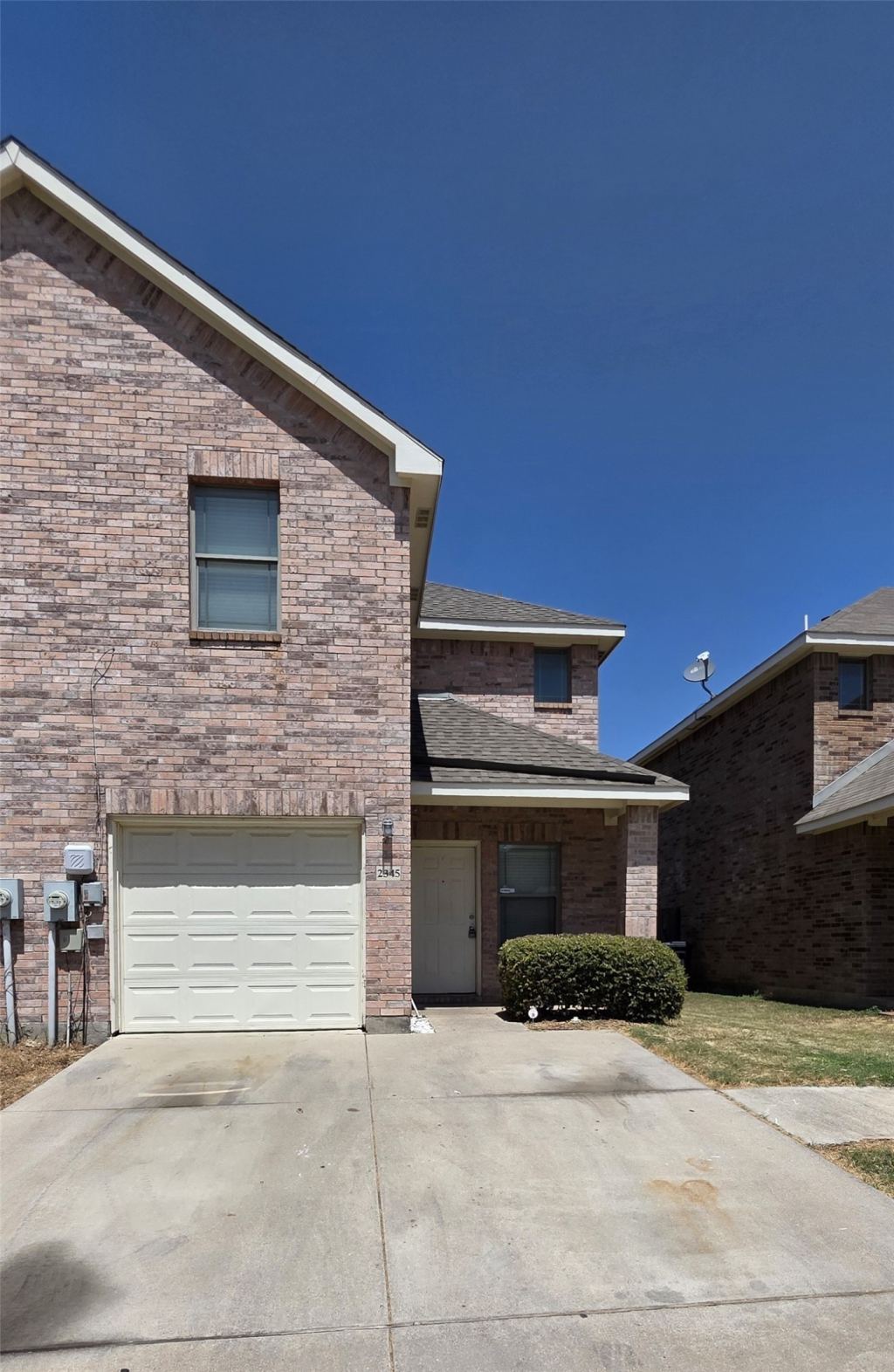 2345 Aldergate Drive, Arlington, TX 76012 — photo 1