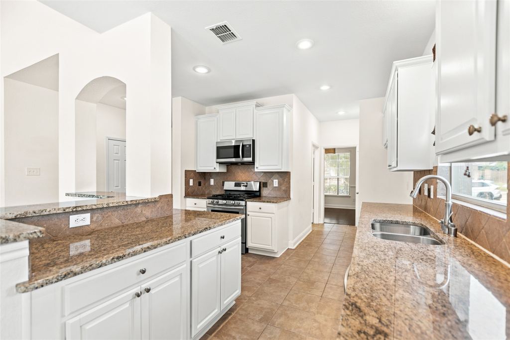 626 Louder Way, Fate, TX 75087 — photo 1