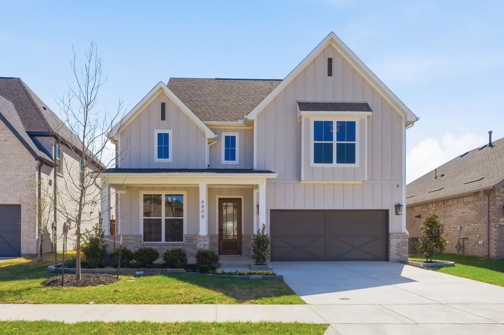 6808 Tadpole Trail