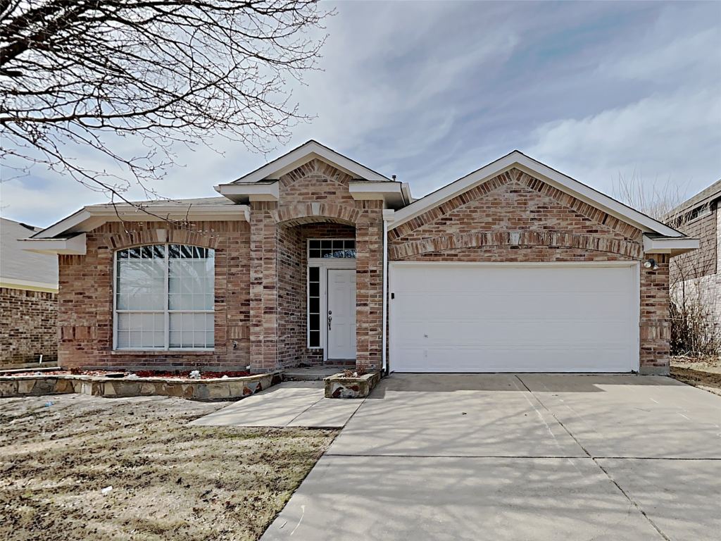 617 Oak Hollow Trail, Saginaw, TX 76179 — photo 1