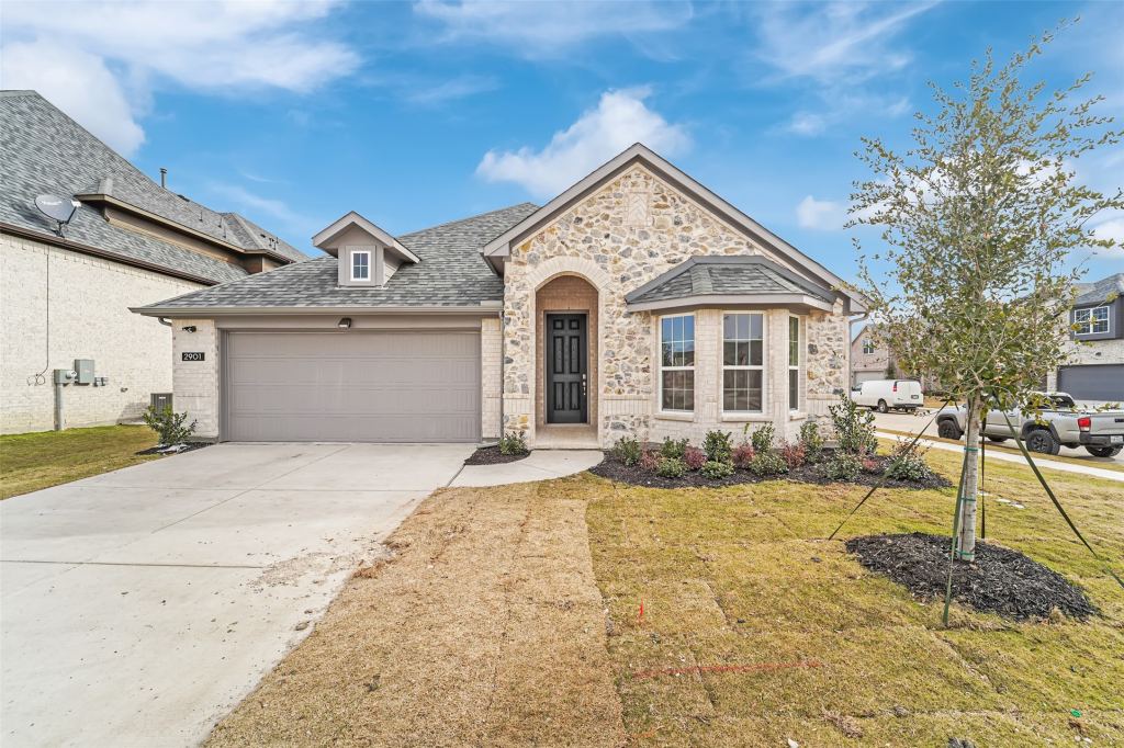 2901 Cantoni Creek, Princeton, TX 75407 — photo 1