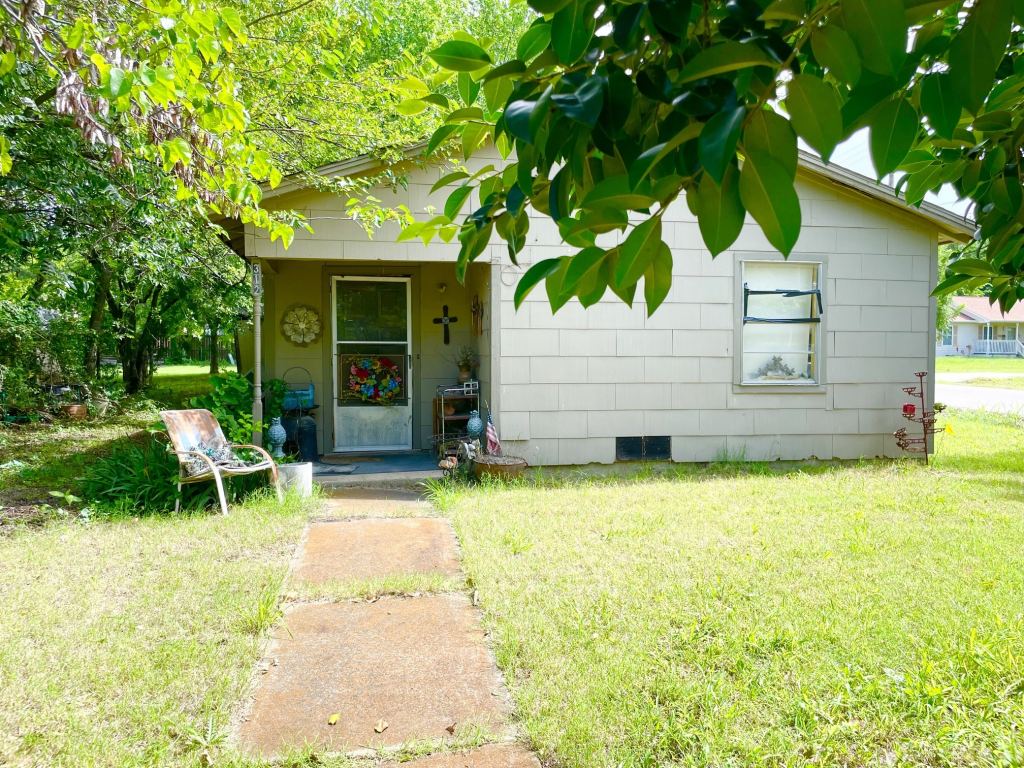312 E Elm Street, Celina, TX 75009 — photo 1
