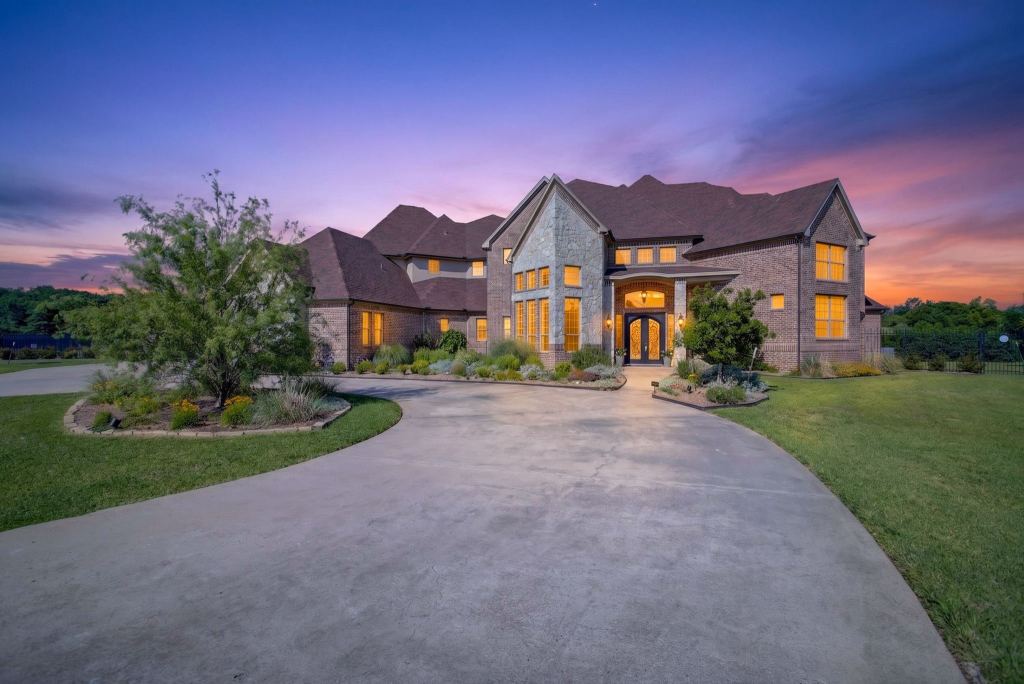 3701 Canyon Pass Trail, Burleson, TX 76028 — photo 1