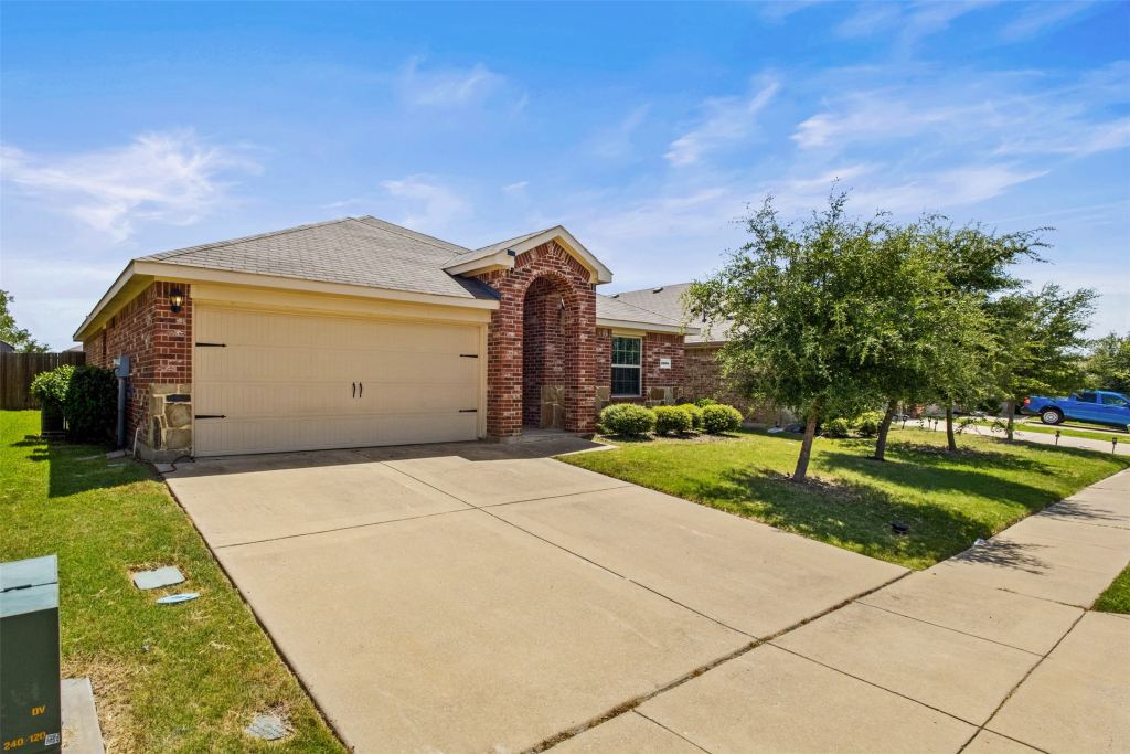 2008 Brisbon Street, Fate, TX 75189 — photo 1