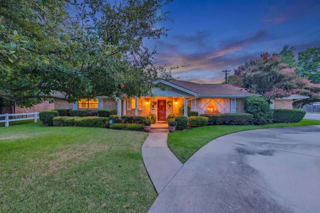 6400 Chapman Drive, Greenville, TX 75402 — photo 1