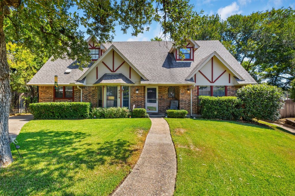 4219 Pleasant Oaks Court, Arlington, TX 76016 — photo 1