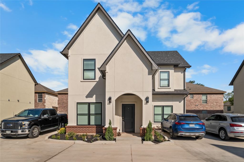 2700 S 2nd F, Waco, TX 76706 — photo 1