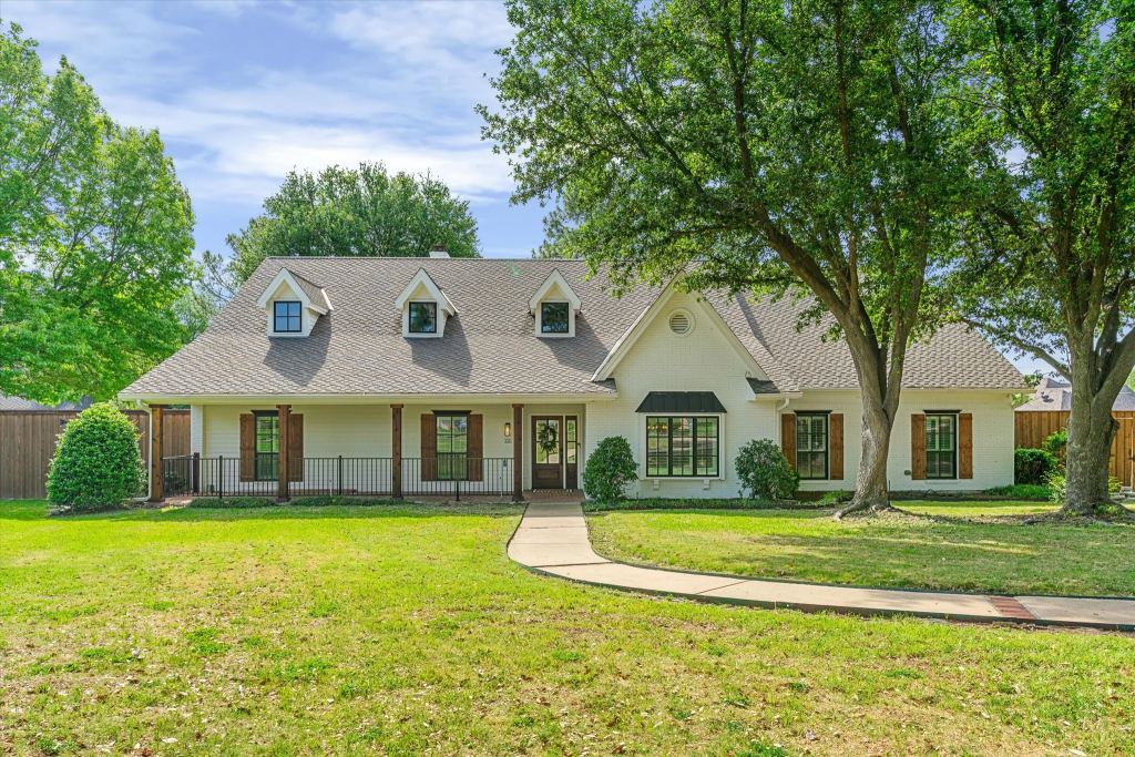 3511 Woodcrest Court, Colleyville, TX 76034 — photo 1