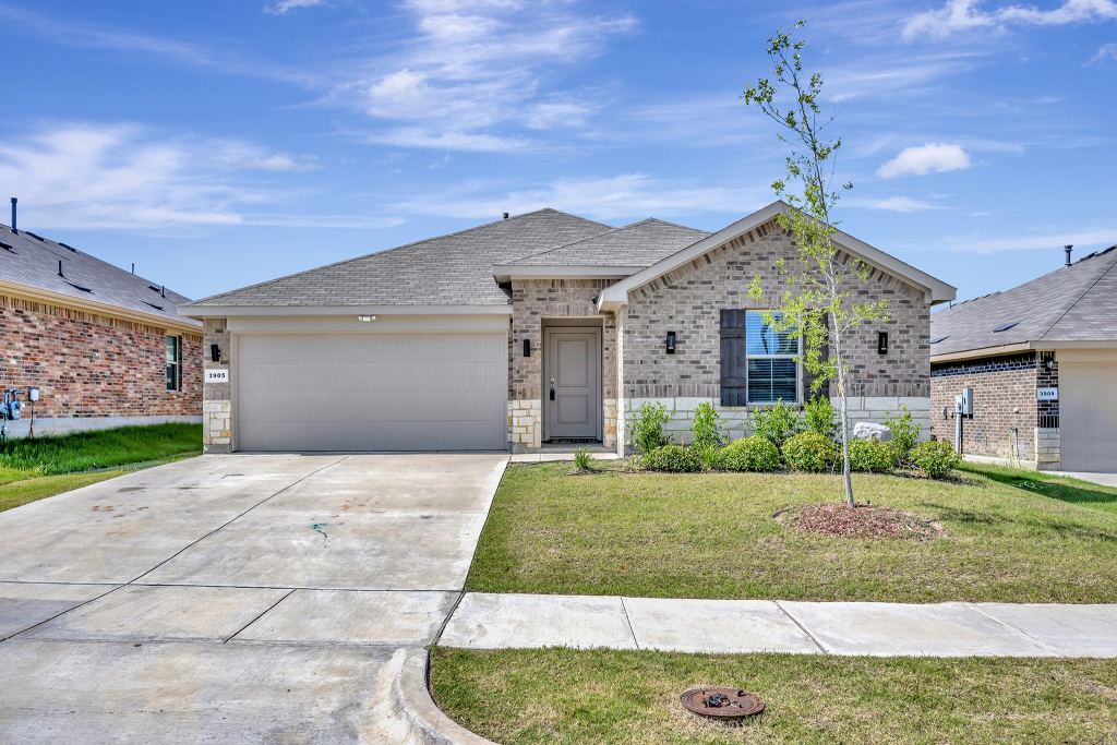3905 Northwater Trail, Denton, TX 76226 — photo 1