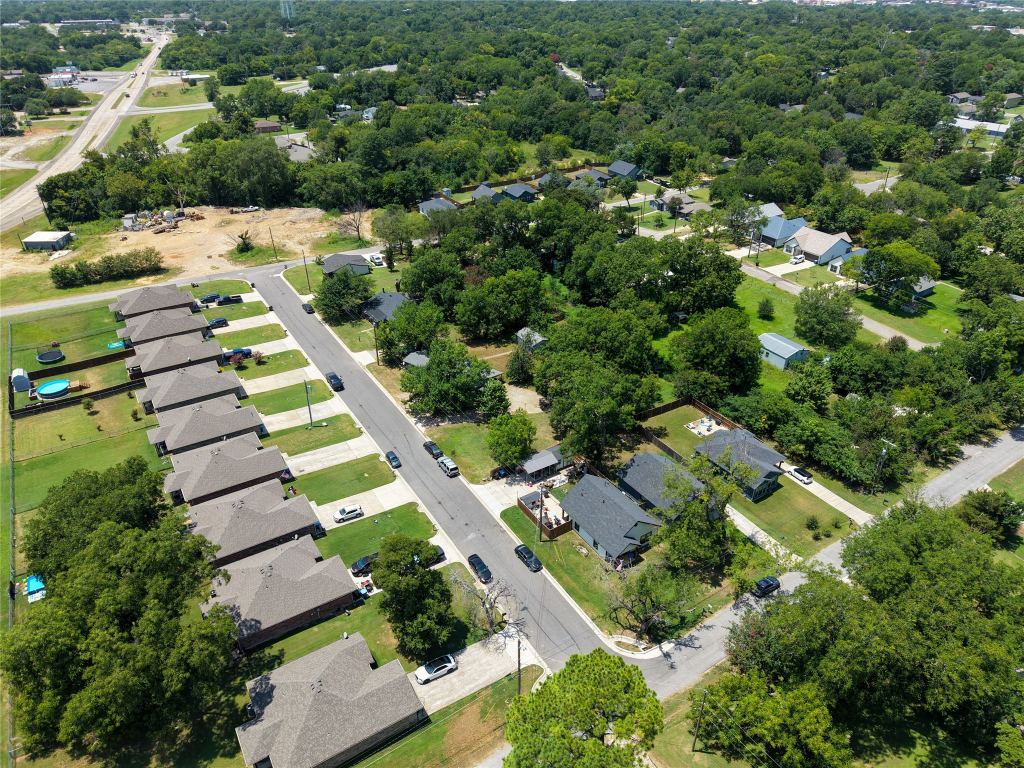 719 E Bullock Street, Denison, TX 75021 — photo 1