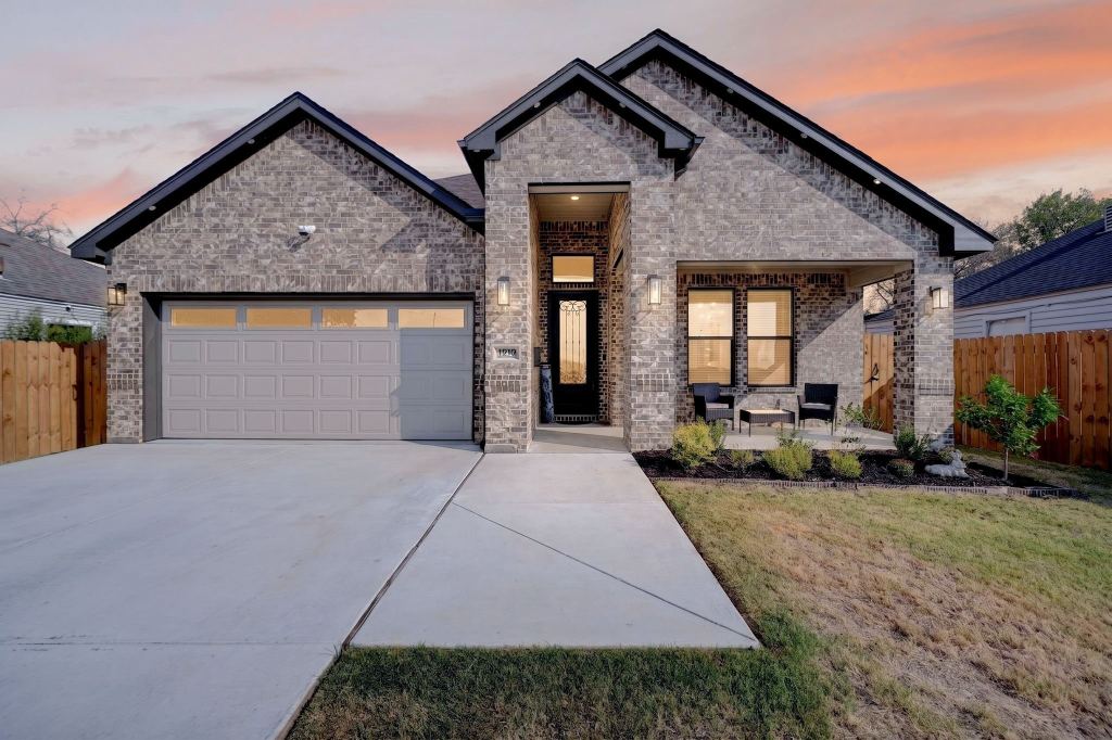 1930 Houston Street, Grand Prairie, TX 75050 — photo 1