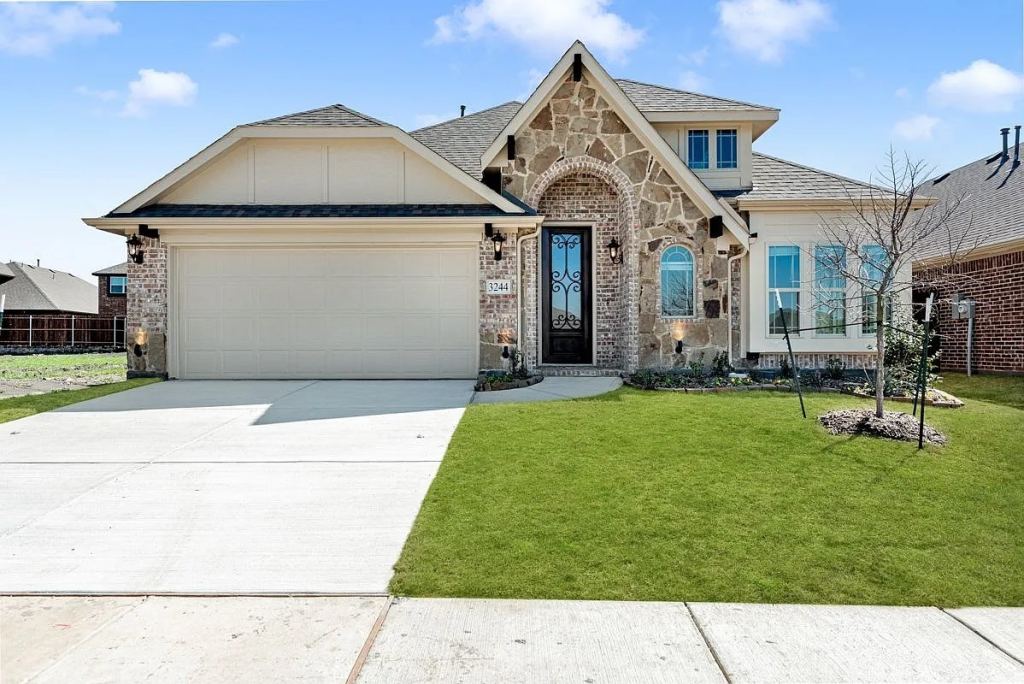 3244 Southampton Drive, Mesquite, TX 75181 — photo 1