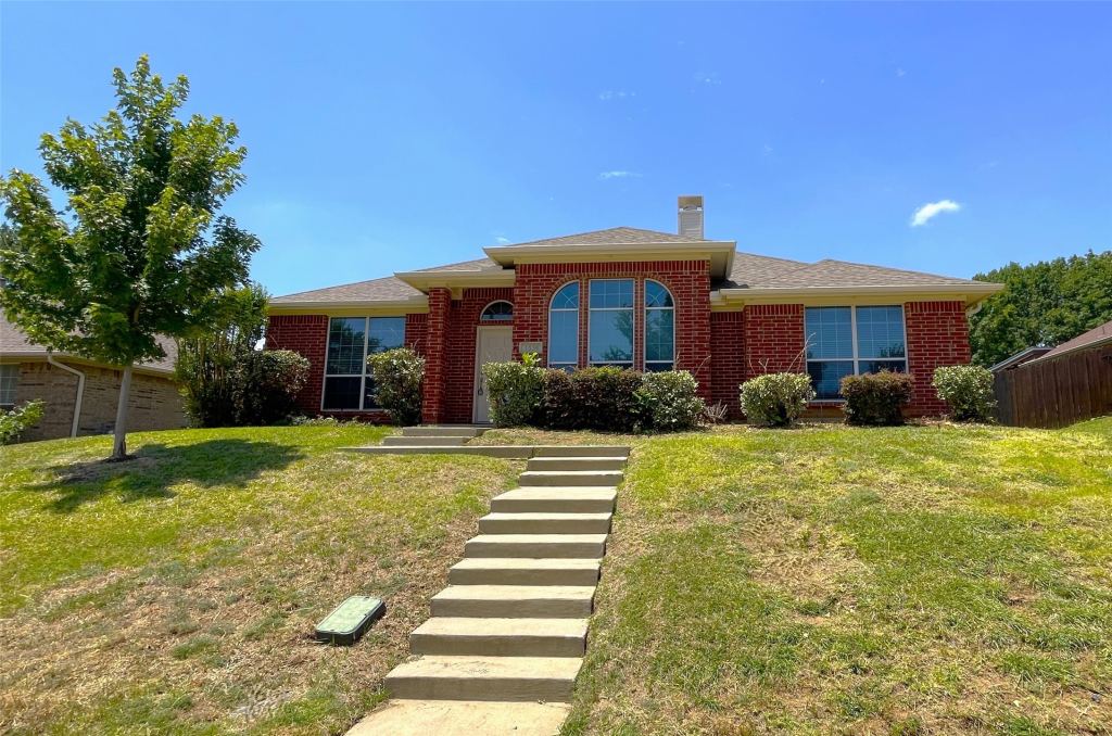 1534 Steamboat Trail, Lewisville, TX 75077 — photo 1