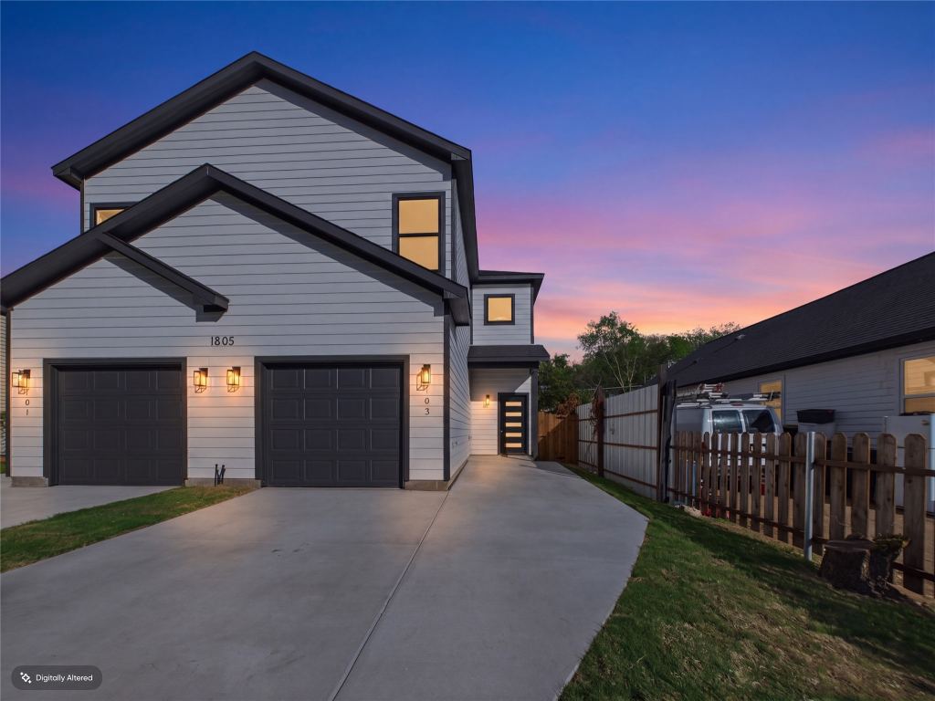 1805 Ash Crescent Street