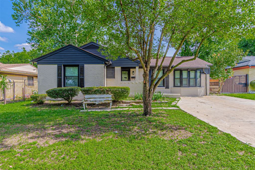 2618 Centerville Road, Dallas, TX 75228 — photo 1
