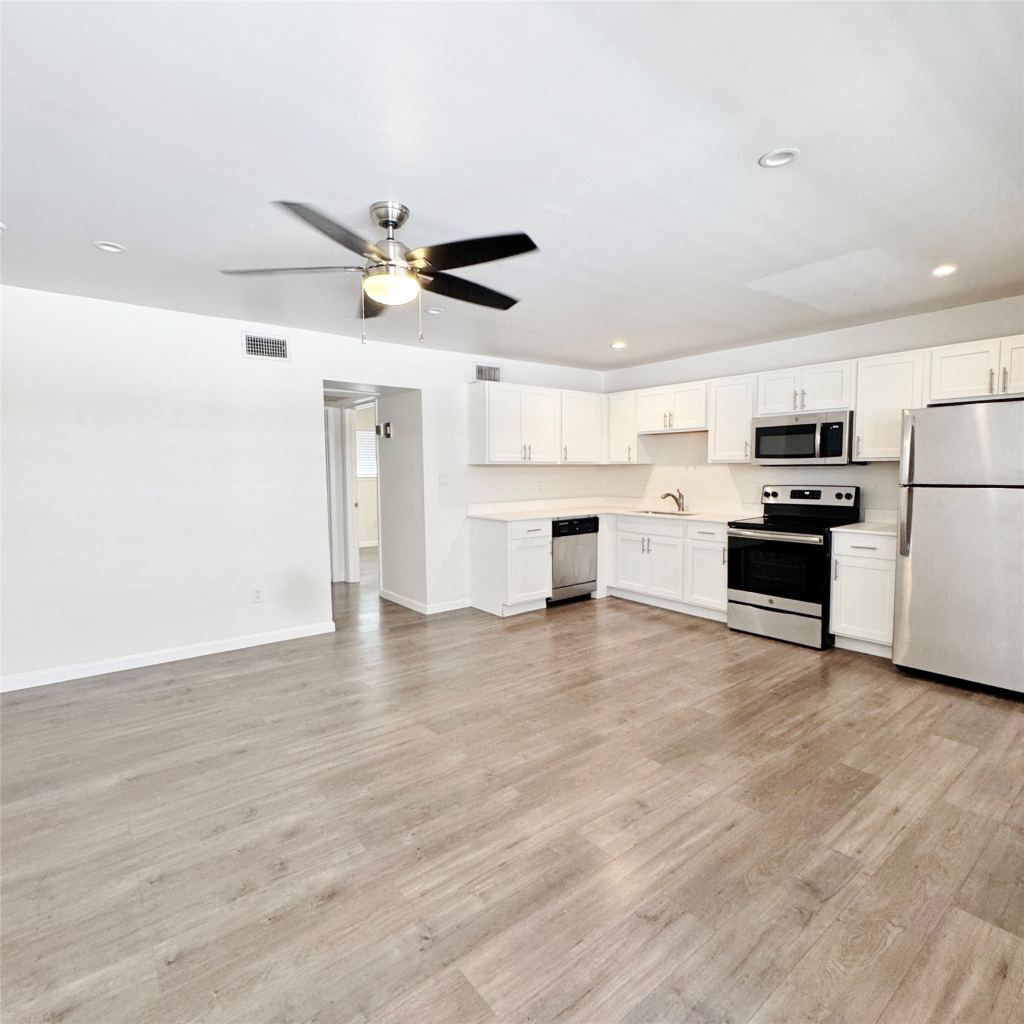 5010 San Jacinto Street 201, Dallas, TX 75206 — photo 1