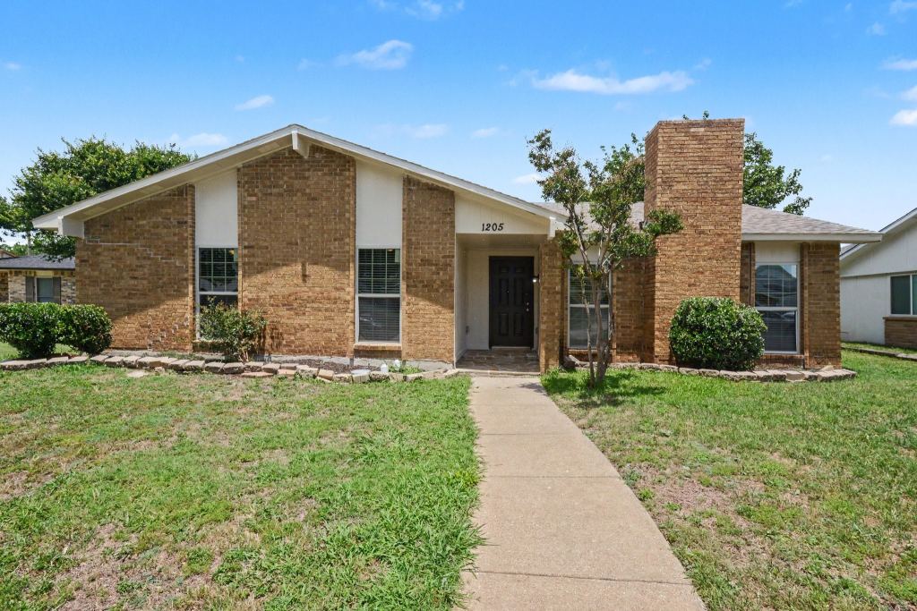 1205 Crestwood Court, Allen, TX 75002 — photo 1