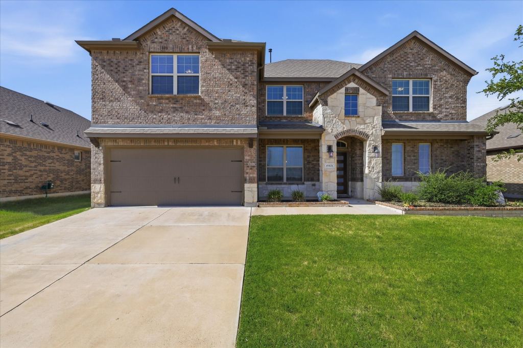 10421 Table Bluff Street, Aubrey, TX 76227 — photo 1