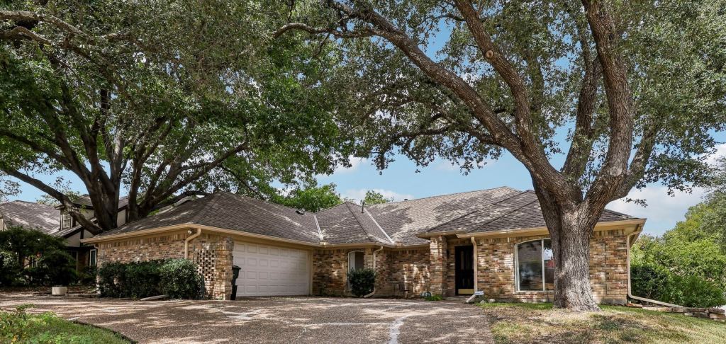 1717 Edgewater Drive, Plano, TX 75075 — photo 1