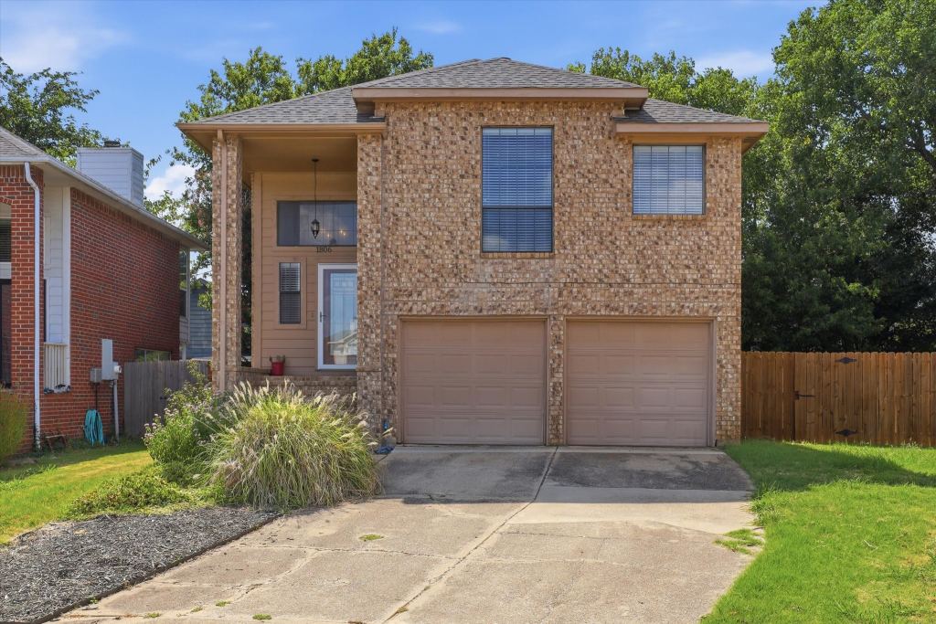 1806 Cactus Circle, Lewisville, TX 75077 — photo 1