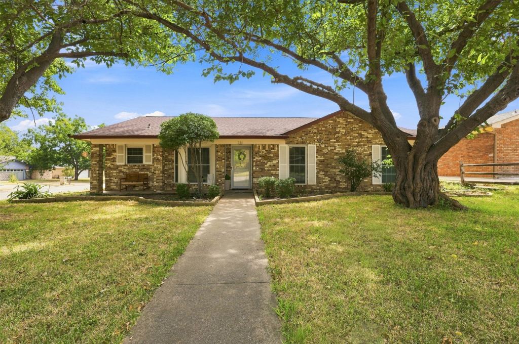 216 Old Hickory Drive, Irving, TX 75060 — photo 1