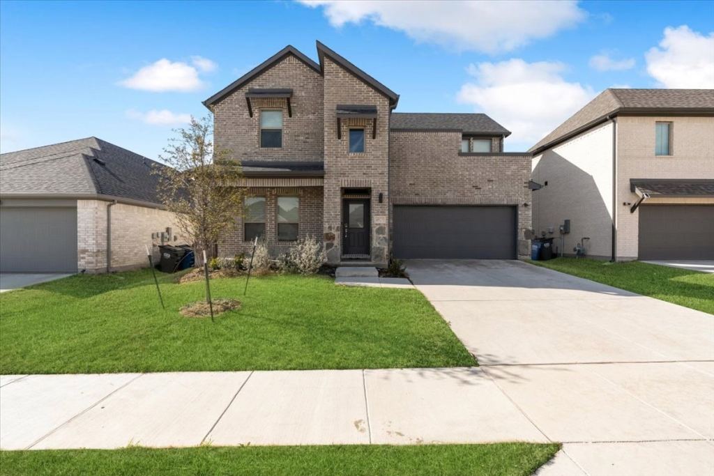 4920 Pebblewood Drive
