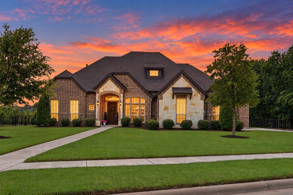 204 Falcon Point Drive, Heath, TX 75032 — photo 1