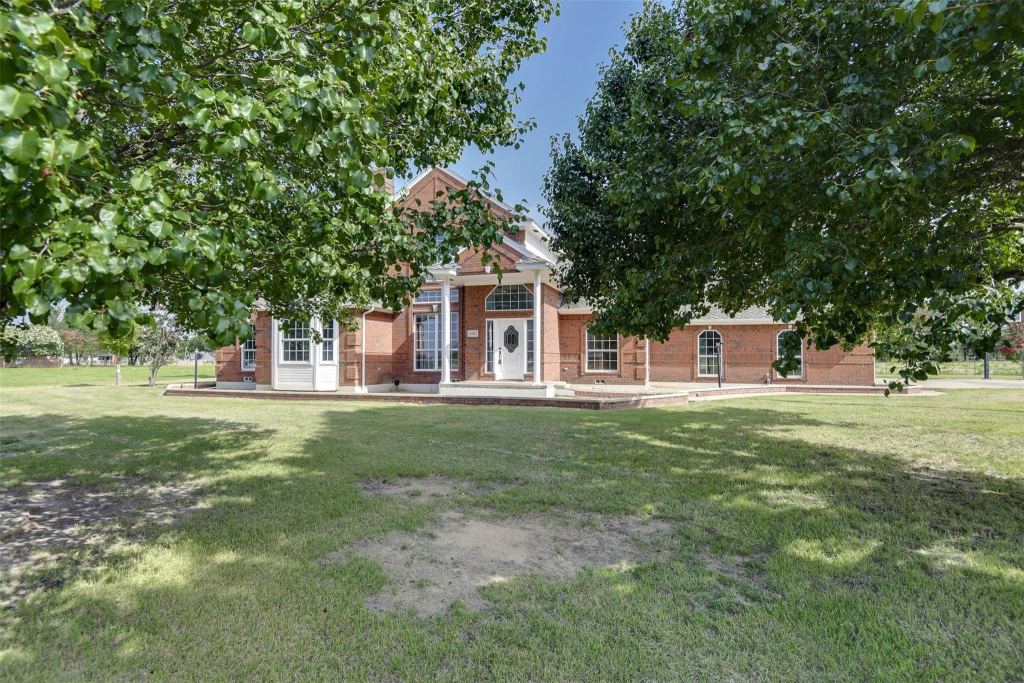 6603 Champion Road, Midlothian, TX 76065 — photo 1