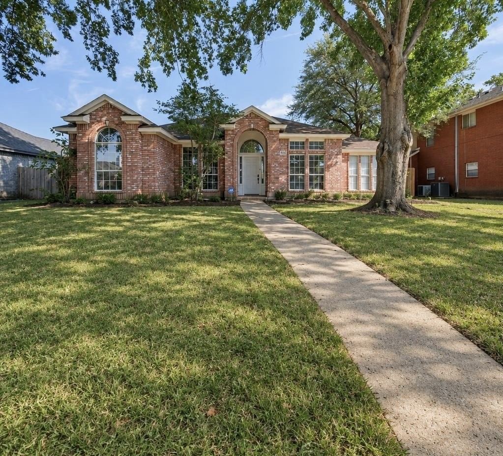 2912 Olympia Drive, Grand Prairie, TX 75052 — photo 1