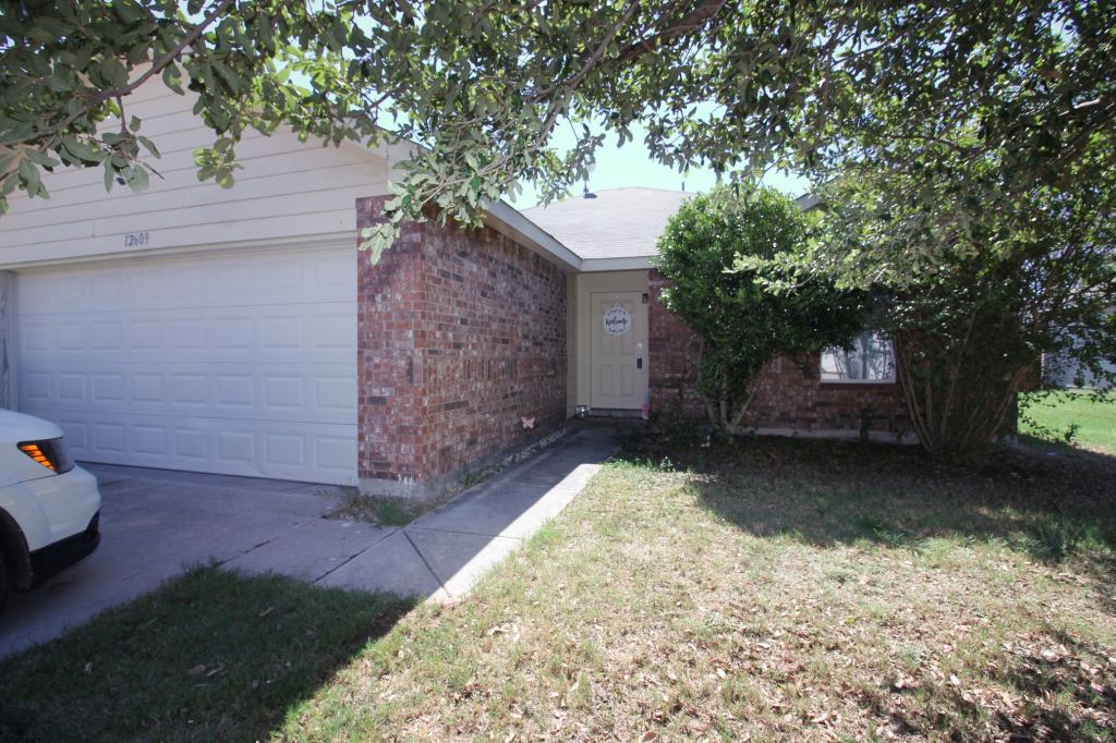 12609 Carpenter Lane, Rhome, TX 76078 — photo 1