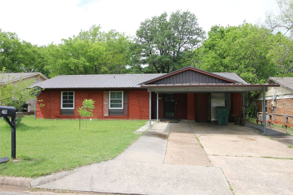 2110 Duchess Drive, Sherman, TX 75090 — photo 1