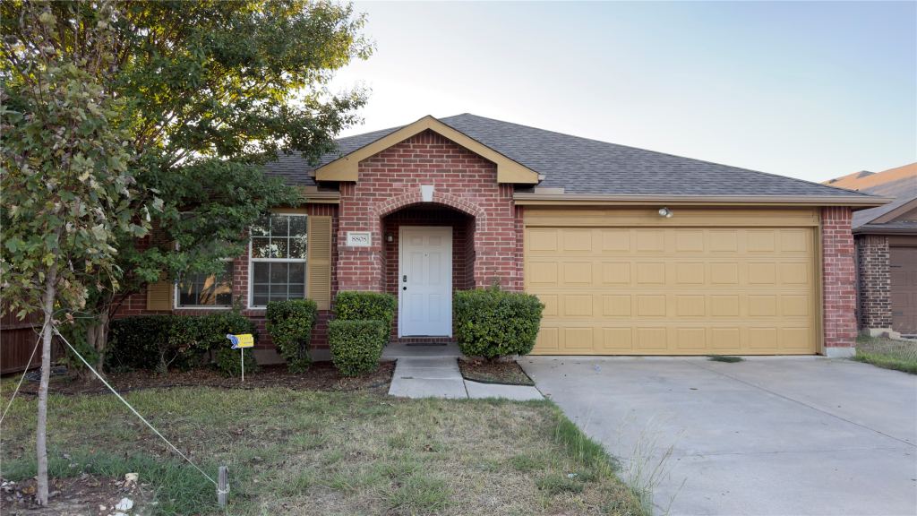 8808 Irish Bend Drive, Fort Worth, TX 76123 — photo 1