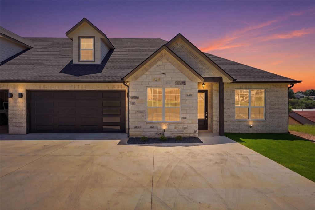 5126 Country Club Drive, Granbury, TX 76049 — photo 1