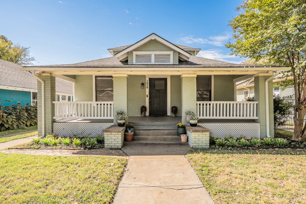 1928 Fairmount Avenue, Fort Worth, TX 76110 — photo 1
