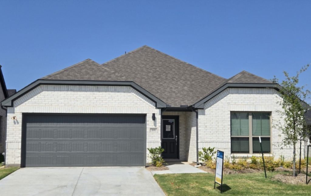 201 Bright Alcove Court, Lavon, TX 75166 — photo 1