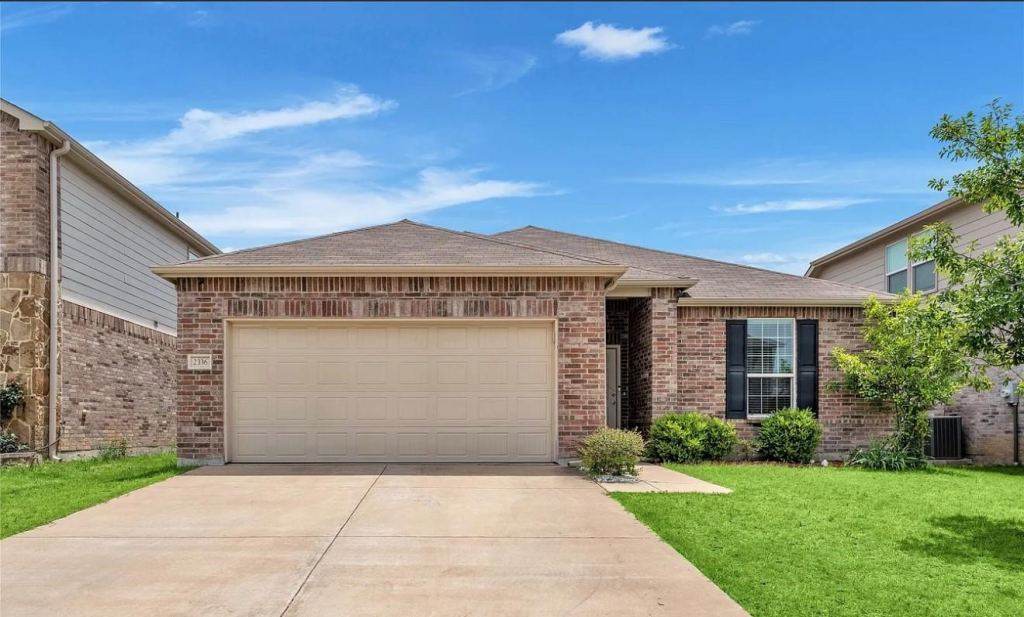 2336 Bermont Red Lane, Fort Worth, TX 76131 — photo 1
