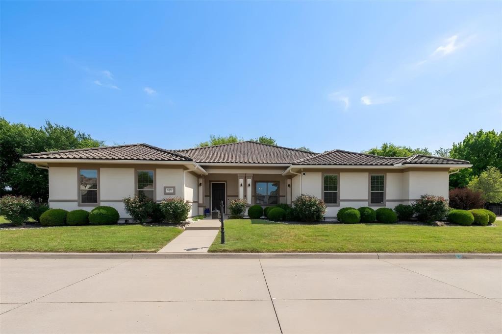 5405 Squeezepenny Lane, McKinney, TX 75070 — photo 1