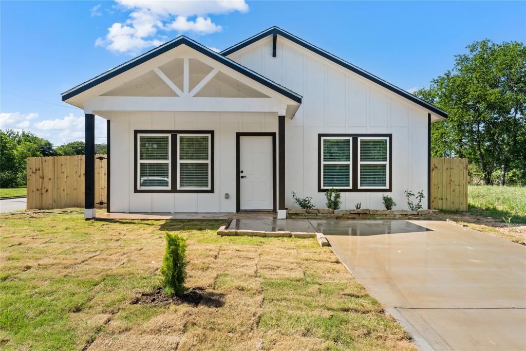 700 Harlem Street, Waco, TX 76704 — photo 1