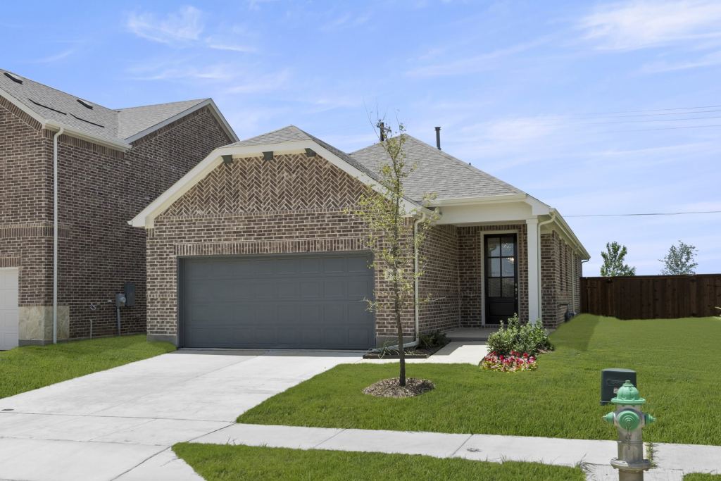 5941 Laurel Lake Lane