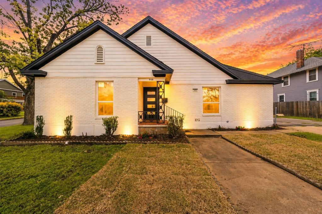900 N 22nd Street, Waco, TX 76707 — photo 1