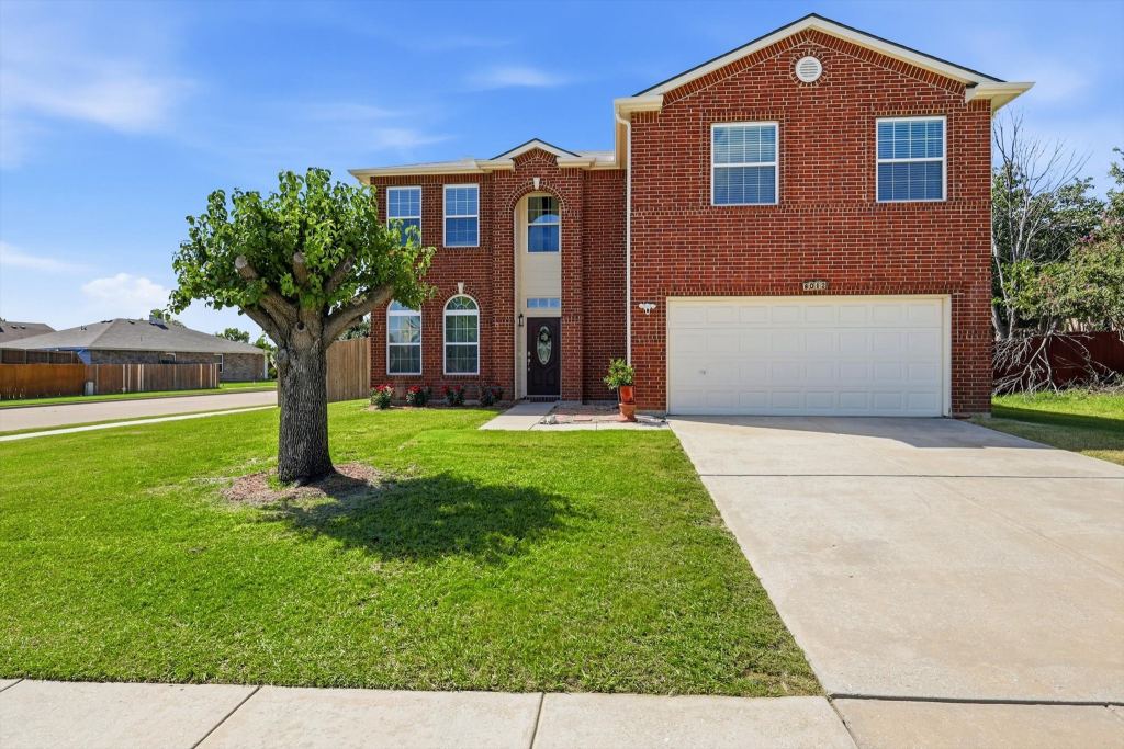 8012 Clear River Lane, Denton, TX 76210 — photo 1