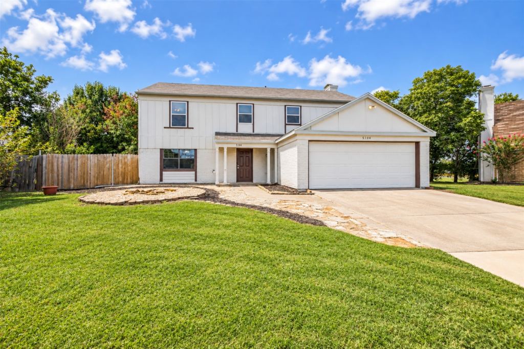 5104 Melody Court, Flower Mound, TX 75028 — photo 1