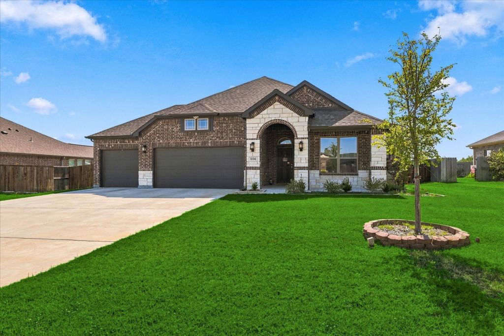 804 Mary Lee Lane