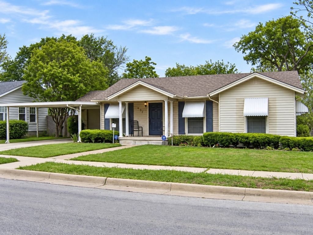 301 Washington Street, Garland, TX 75040 — photo 1