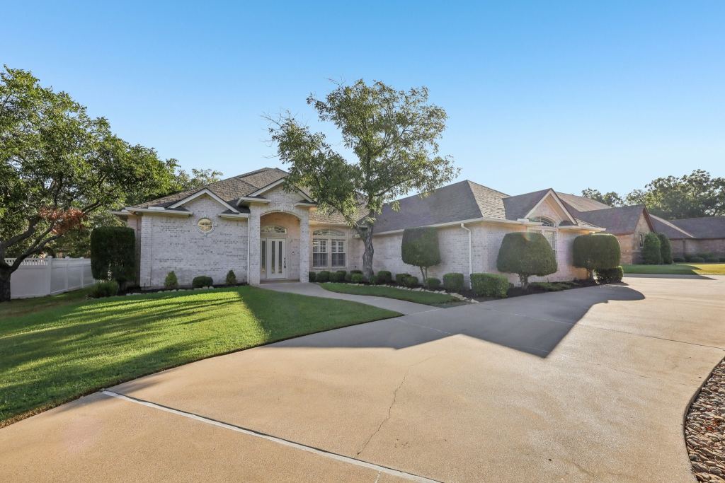 5409 Wedgefield Road, Granbury, TX 76049 — photo 1