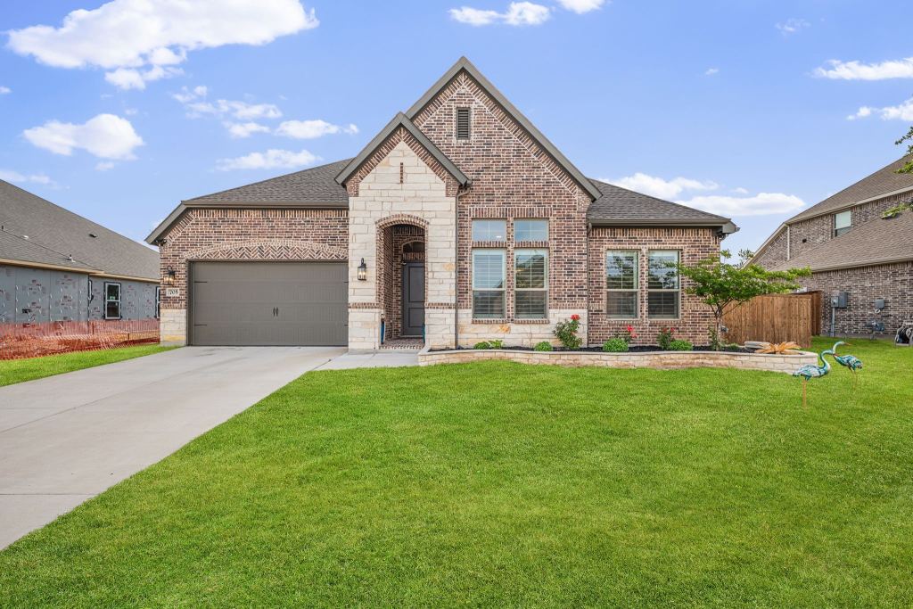 705 Allison Drive, Van Alstyne, TX 75495 — photo 1