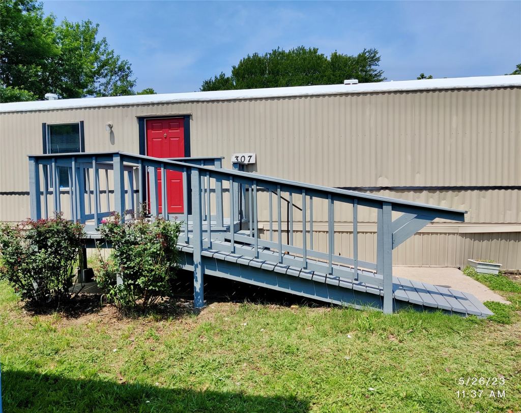307 Jones Circle, Pottsboro, TX 75076 — photo 1