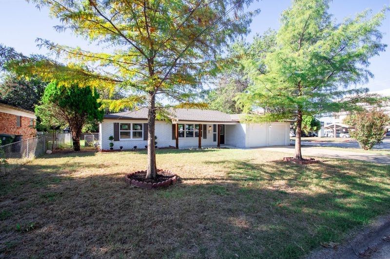 7800 Arnold Terrace, North Richland Hills, TX 76180 — photo 1
