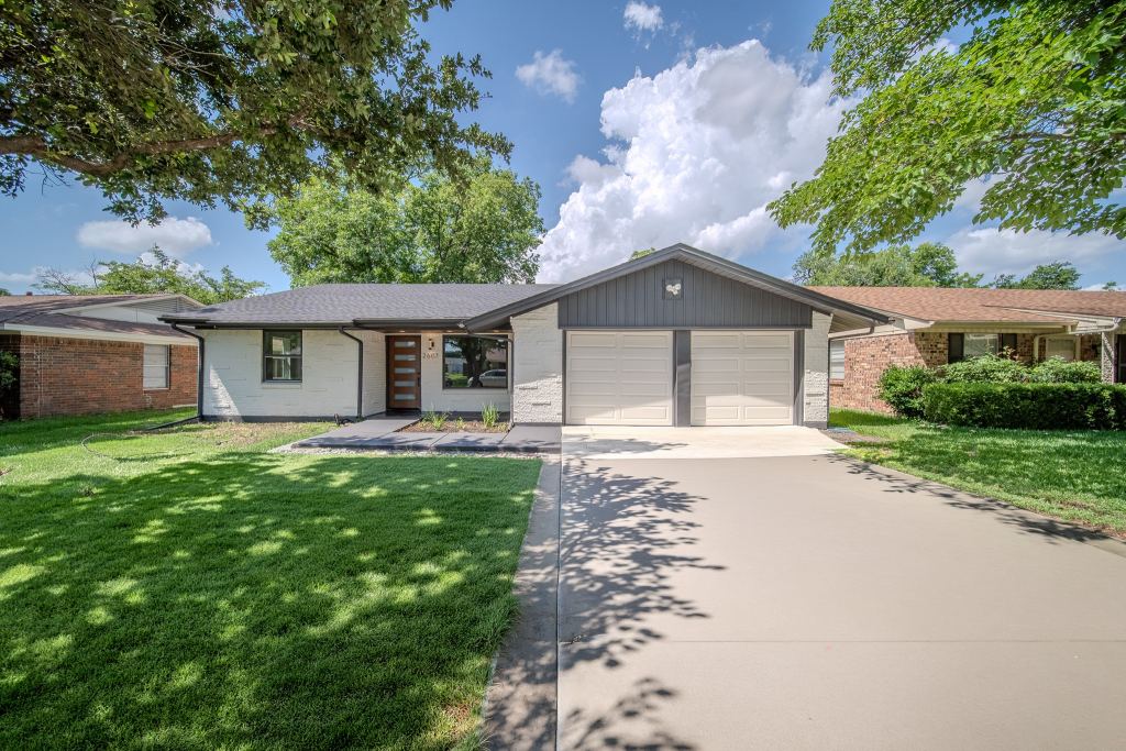 2607 Eastridge Drive, Mesquite, TX 75150 — photo 1